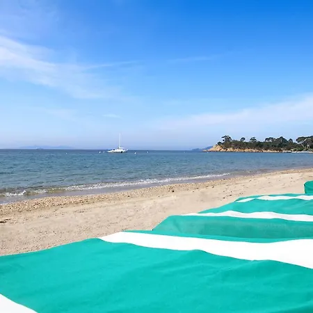 ホテル Cavaliere Surplage ル・ラヴァンドゥー