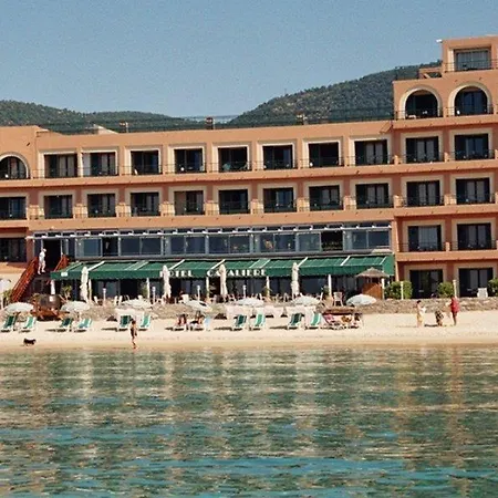 Cavaliere Surplage ホテル