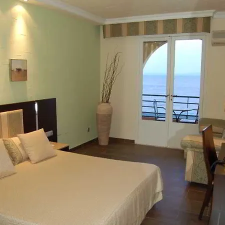 Cavaliere Surplage Hotel